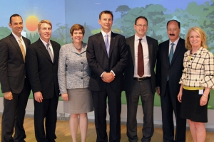 UK Secretary of State for Health Jeremy Hunt and Dr. Mark Davies visit the Center for Total Health 25422