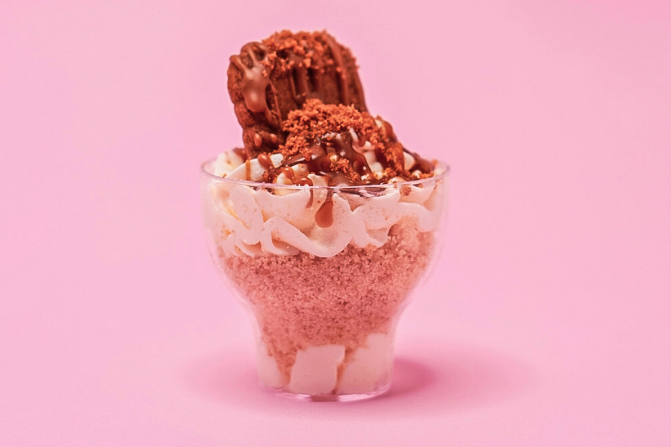 US-based ice cream maker, Ben & Jerry’s has taken a swipe at UK immigration policy. Ice cream