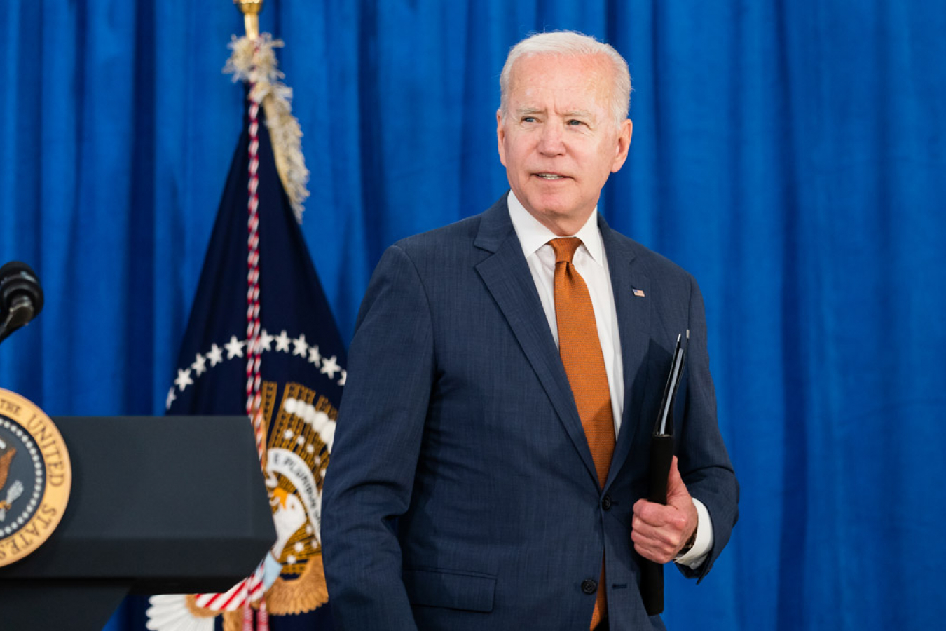 The White House is throwing its support behind legislation to increase the Special Immigrant Visa cap for Afghans.