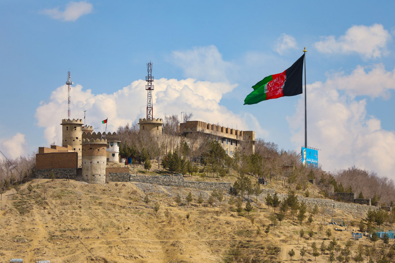 More than a 1,000 Afghan interpreters have won a battle to be granted UK visas as Defence Secretary announces new plans. Kabul, Kabul, Afghanistan
