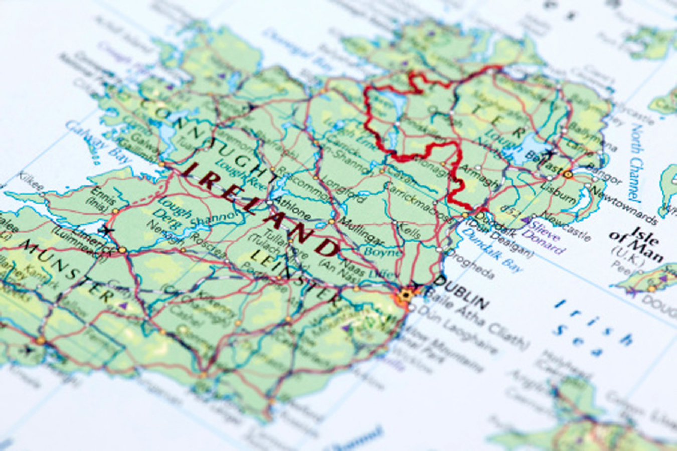 The UK government has become embroiled in a visa row over border check proposals between Northern Ireland and the Republic of Ireland.