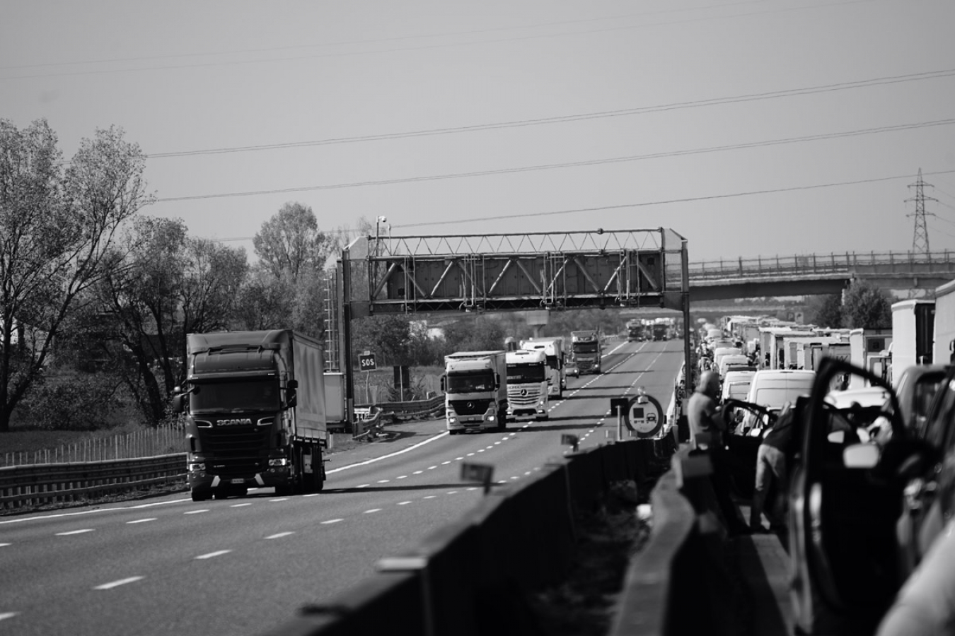 The Labour Party has urged the Conservative government to relax UK immigration rules amid a growing shortage of lorry drivers.
