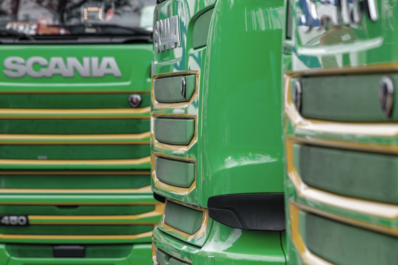 The UK government has been forced to extend a temporary UK visa scheme for foreign truckers amid low applicant numbers.