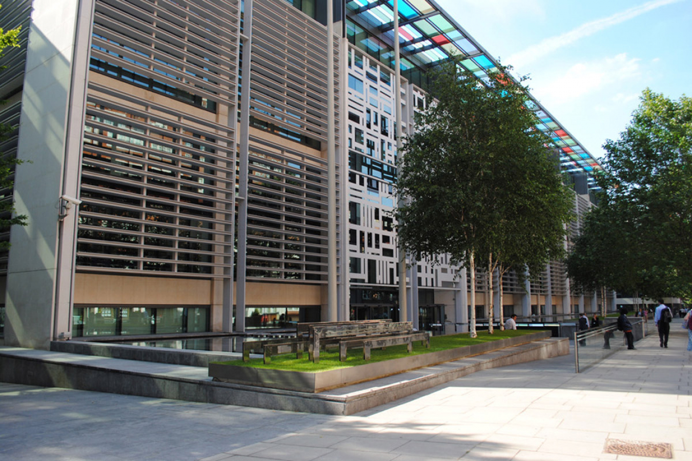 The Home Office will restart a UK immigration rule that targets the eviction and deportation of failed asylum seekers. UK Home Office, 2 Marsham Street, London, SW1P